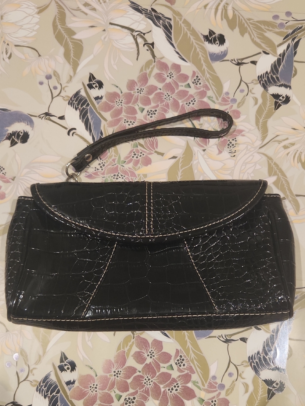Nine West Black Croc-Embossed Wristlet Clutch with Contrast Stitching